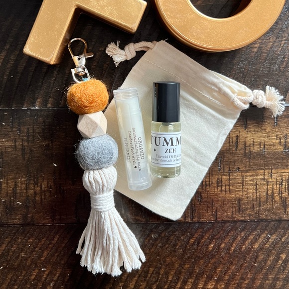 Eli Wellness Gift Set - Picture 2 of 10